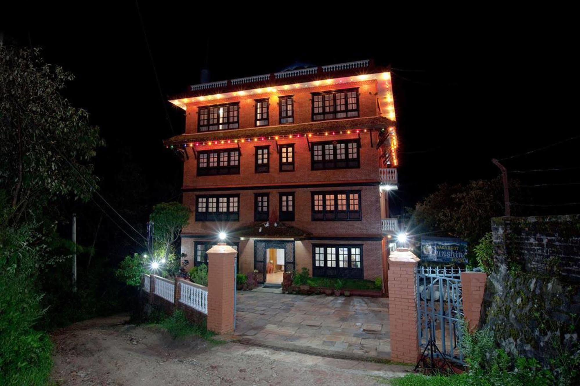 Nagarkot Sunshine Hotel Baluwapati Deupur Buitenkant foto