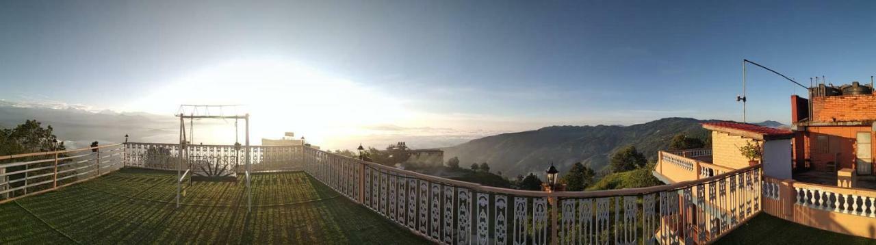 Nagarkot Sunshine Hotel Baluwapati Deupur Buitenkant foto