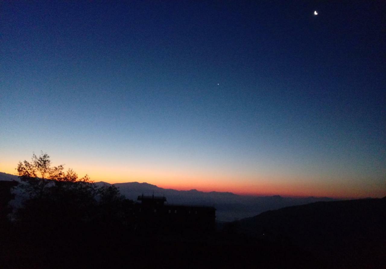 Nagarkot Sunshine Hotel Baluwapati Deupur Buitenkant foto